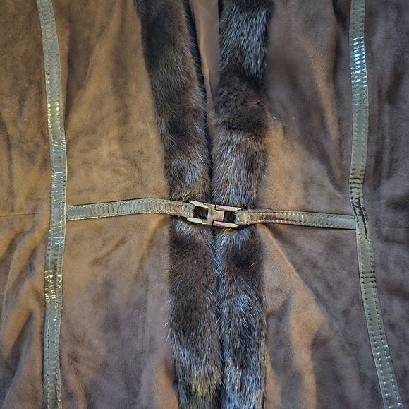 Doncaster Mink Trimmed Brown Leather Jacket Tailored Fit Magnetic Front Closure - Picture 5 of 6